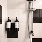 Διαμέρισμα Serenity Dans Propriete Avec Jardin, Terrasse, Wifi, Piscine Et Parking Entre Beziers Et Pezenas