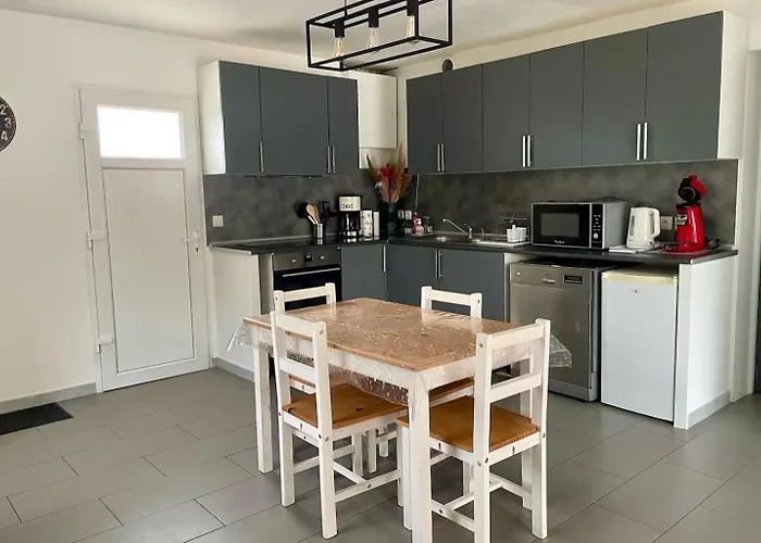 Serenity Dans Propriete Avec Jardin, Terrasse, Wifi, Piscine Et Parking Entre Beziers Et Pezenas